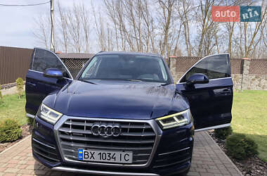 Внедорожник / Кроссовер Audi Q5 2017 в 