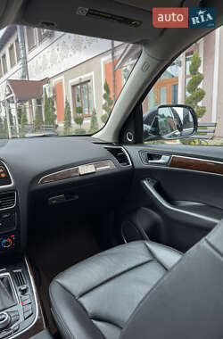 Позашляховик / Кросовер Audi Q5 2011 в 
