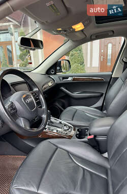 Позашляховик / Кросовер Audi Q5 2011 в 