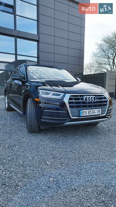 Внедорожник / Кроссовер Audi Q5 2018 в Шепетовке