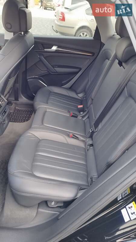 Внедорожник / Кроссовер Audi Q5 2018 в Шепетовке