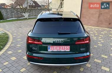 Позашляховик / Кросовер Audi Q5 2018 в 