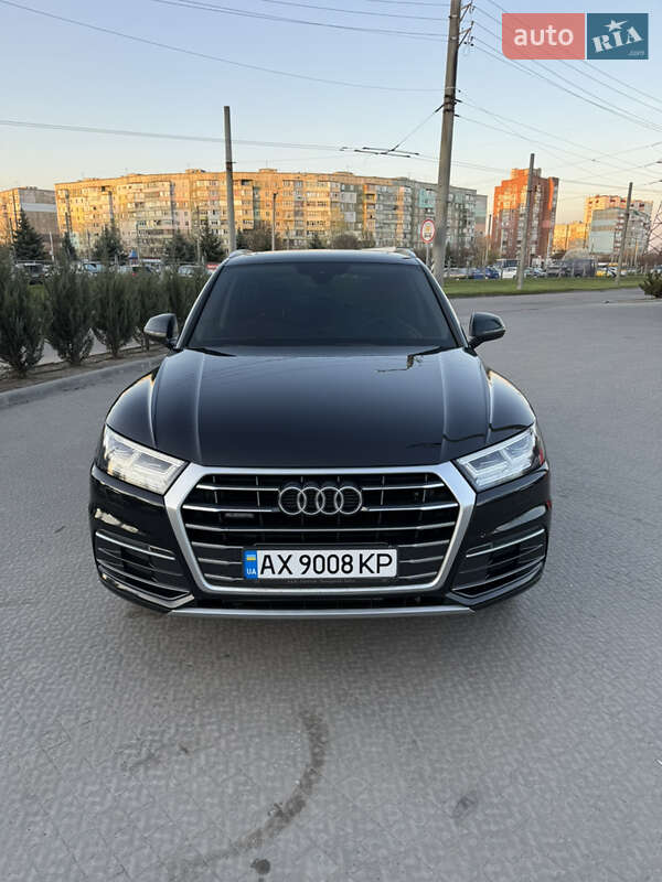 Внедорожник / Кроссовер Audi Q5 2018 в Полтаве