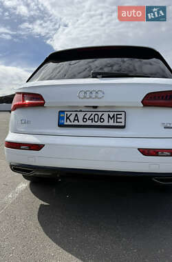 Внедорожник / Кроссовер Audi Q5 2018 в 