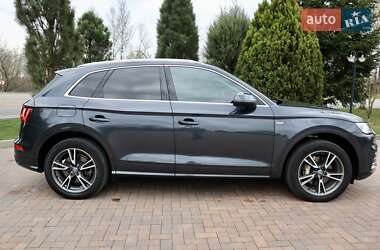 Внедорожник / Кроссовер Audi Q5 2019 в 