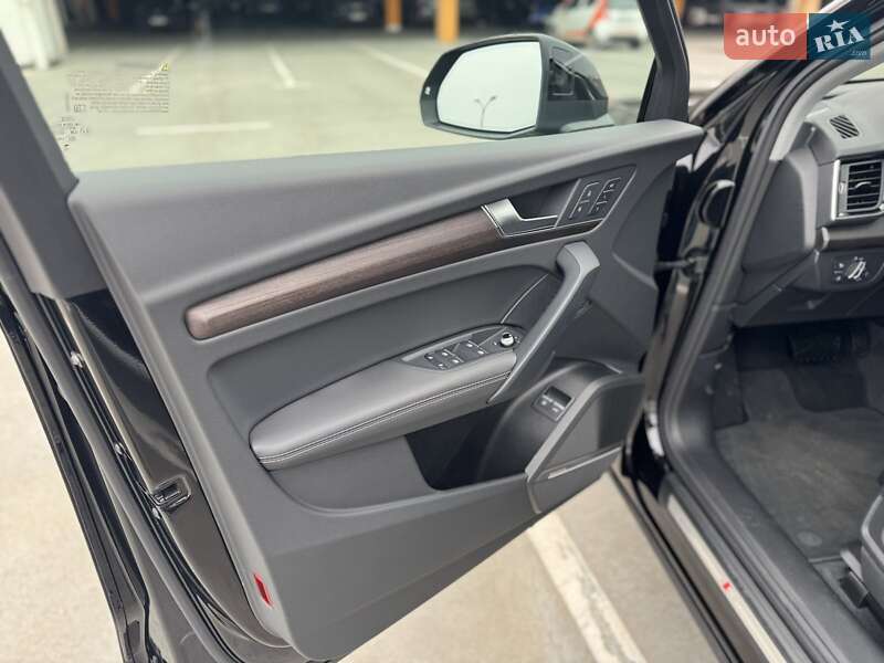 Внедорожник / Кроссовер Audi Q5 2024 в Киеве