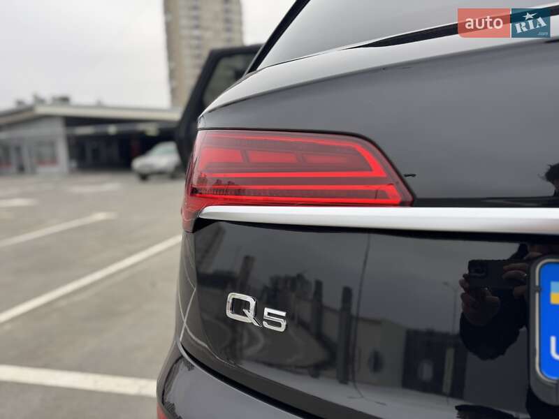 Внедорожник / Кроссовер Audi Q5 2024 в Киеве