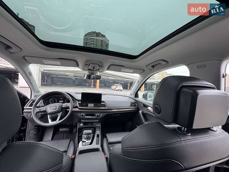 Внедорожник / Кроссовер Audi Q5 2024 в Киеве