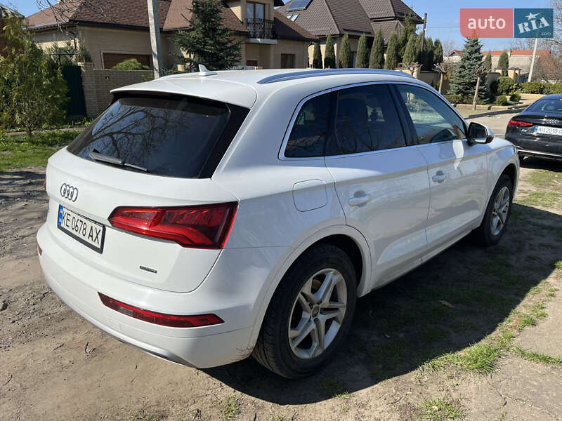 Внедорожник / Кроссовер Audi Q5 2019 в Краматорске