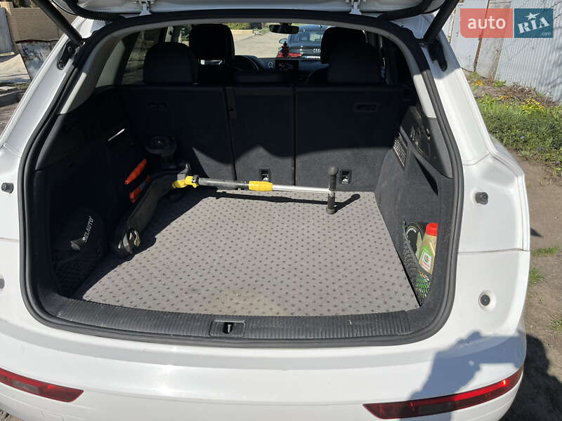 Внедорожник / Кроссовер Audi Q5 2019 в Краматорске
