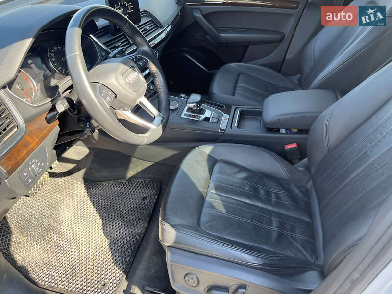 Внедорожник / Кроссовер Audi Q5 2019 в Краматорске