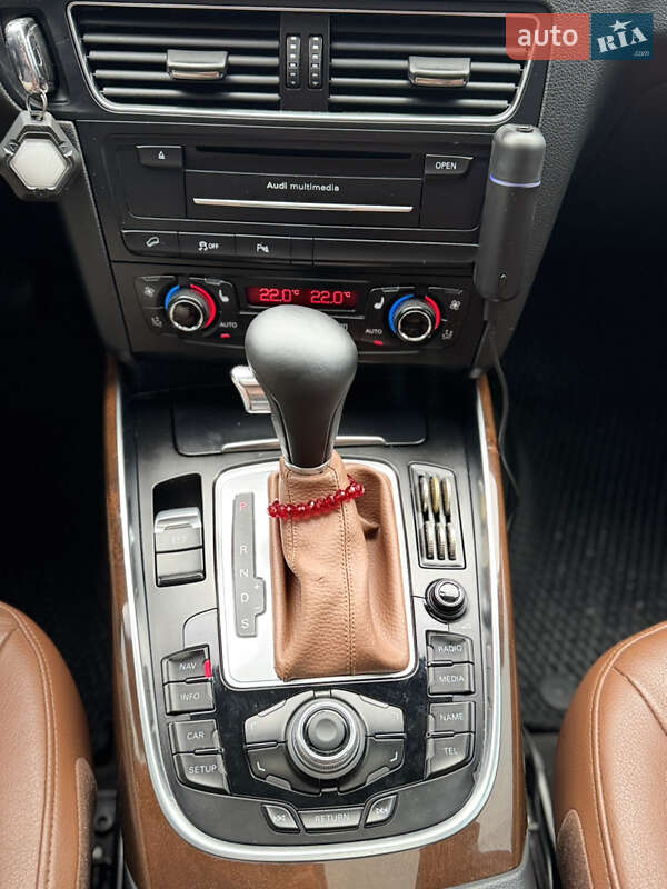 Внедорожник / Кроссовер Audi Q5 2010 в Виннице