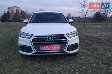 Внедорожник / Кроссовер Audi Q5 2017 в 