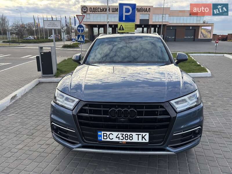 Внедорожник / Кроссовер Audi Q5 2018 в Одессе