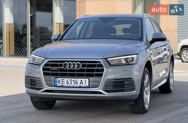 Внедорожник / Кроссовер Audi Q5 2018 в 
