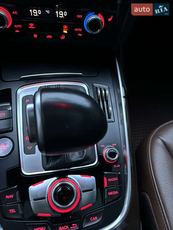 Внедорожник / Кроссовер Audi Q5 2014 в Киеве
