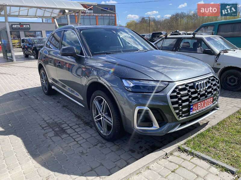 Внедорожник / Кроссовер Audi Q5 2022 в Львове