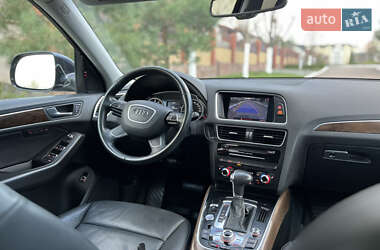 Внедорожник / Кроссовер Audi Q5 2015 в 
