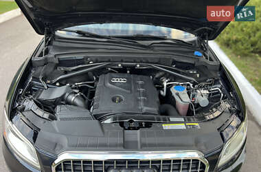 Внедорожник / Кроссовер Audi Q5 2015 в 