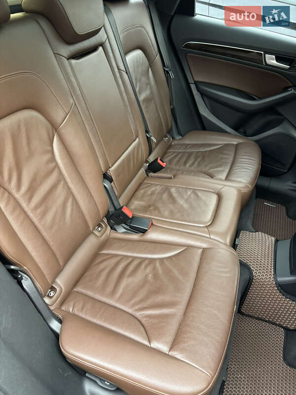 Внедорожник / Кроссовер Audi Q5 2014 в Киеве
