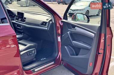 Позашляховик / Кросовер Audi Q5 2019 в 