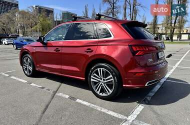 Позашляховик / Кросовер Audi Q5 2019 в 