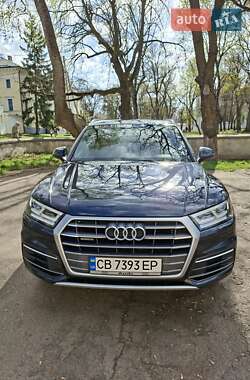 Позашляховик / Кросовер Audi Q5 2018 в 