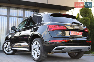 Внедорожник / Кроссовер Audi Q5 2019 в 