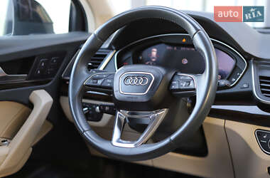 Внедорожник / Кроссовер Audi Q5 2019 в 