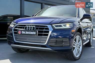 Внедорожник / Кроссовер Audi Q5 2018 в 