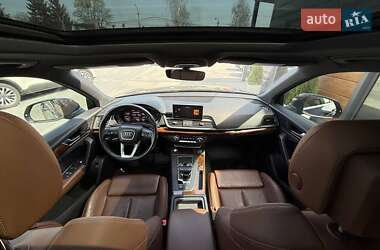 Внедорожник / Кроссовер Audi Q5 2018 в 