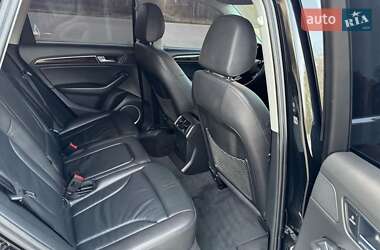 Позашляховик / Кросовер Audi Q5 2015 в 