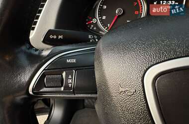 Позашляховик / Кросовер Audi Q5 2015 в 