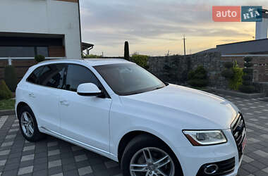 Позашляховик / Кросовер Audi Q5 2017 в 