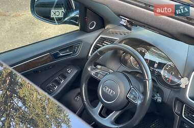Внедорожник / Кроссовер Audi Q5 2015 в 