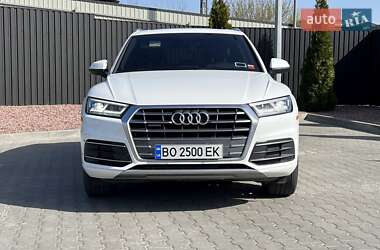 Внедорожник / Кроссовер Audi Q5 2017 в 