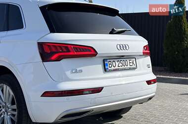 Внедорожник / Кроссовер Audi Q5 2017 в 