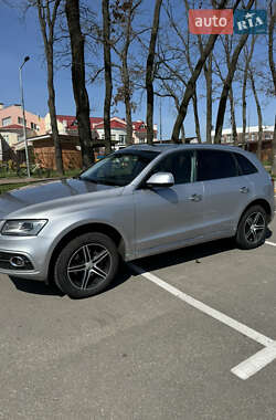 Внедорожник / Кроссовер Audi Q5 2016 в 