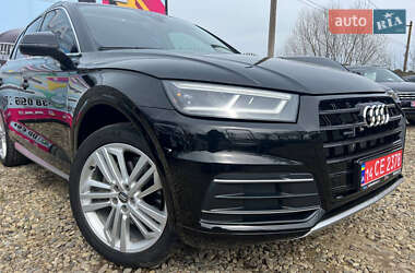 Внедорожник / Кроссовер Audi Q5 2018 в 