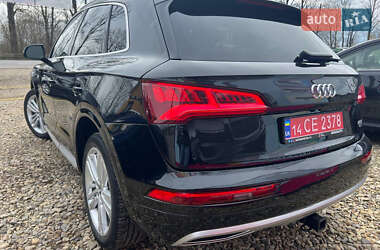 Внедорожник / Кроссовер Audi Q5 2018 в 