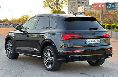 Внедорожник / Кроссовер Audi Q5 2019 в 