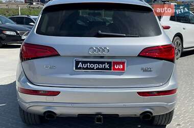 Позашляховик / Кросовер Audi Q5 2015 в 