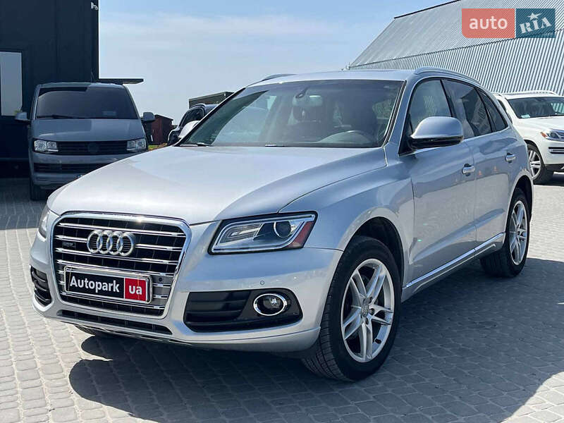 Позашляховик / Кросовер Audi Q5 2015 в 