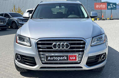 Позашляховик / Кросовер Audi Q5 2015 в 