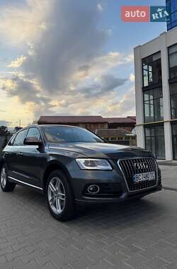 Внедорожник / Кроссовер Audi Q5 2016 в 