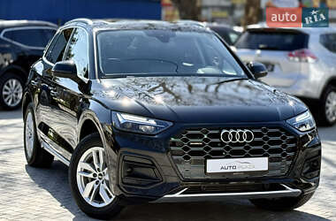 Внедорожник / Кроссовер Audi Q5 2022 в 
