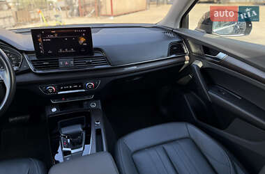 Внедорожник / Кроссовер Audi Q5 2022 в 
