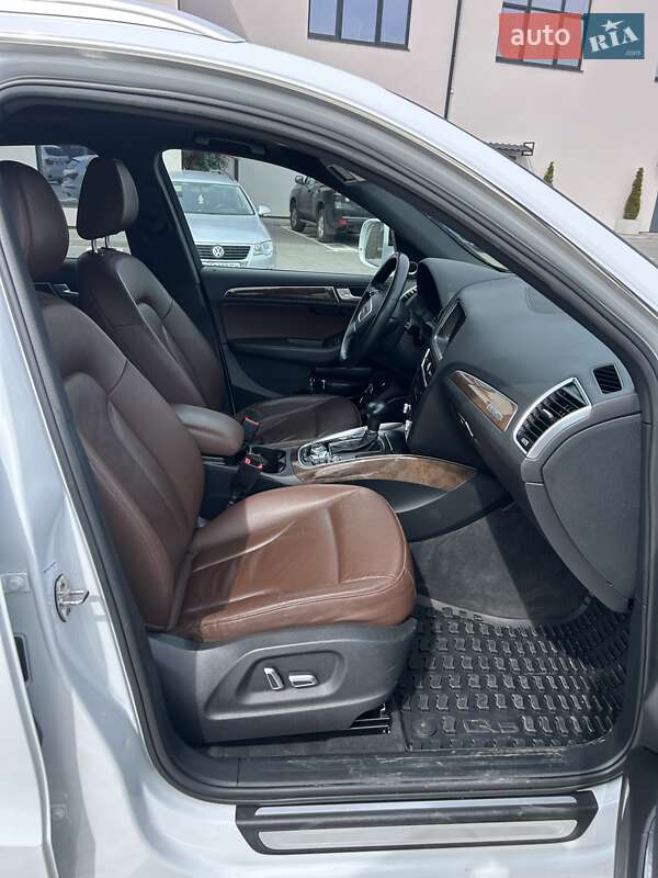 Внедорожник / Кроссовер Audi Q5 2015 в Ровно