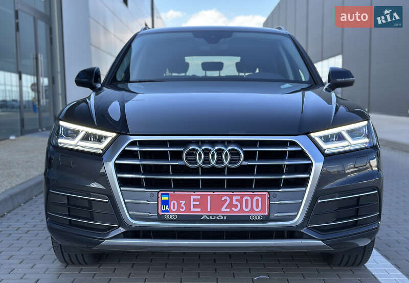 Внедорожник / Кроссовер Audi Q5 2020 в Львове