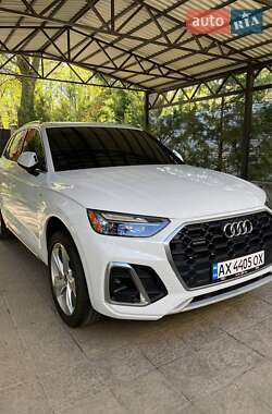 Внедорожник / Кроссовер Audi Q5 2023 в 